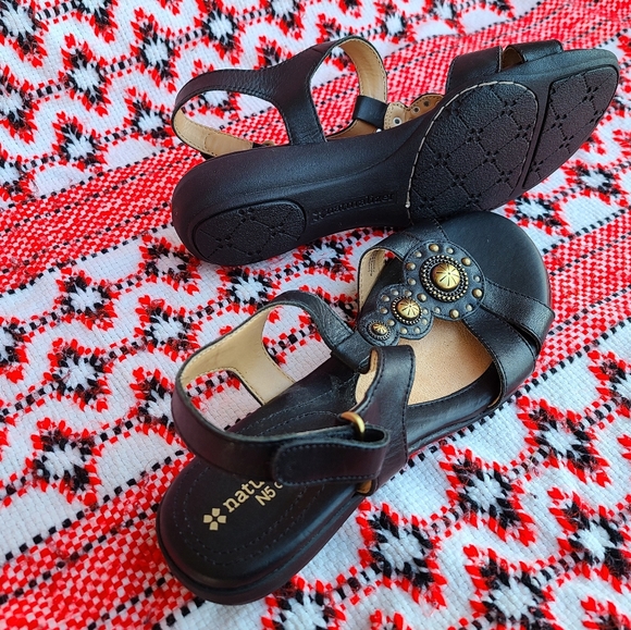 《Naturalizer N5 black and gold sandals size 7.5》 - Picture 4 of 7